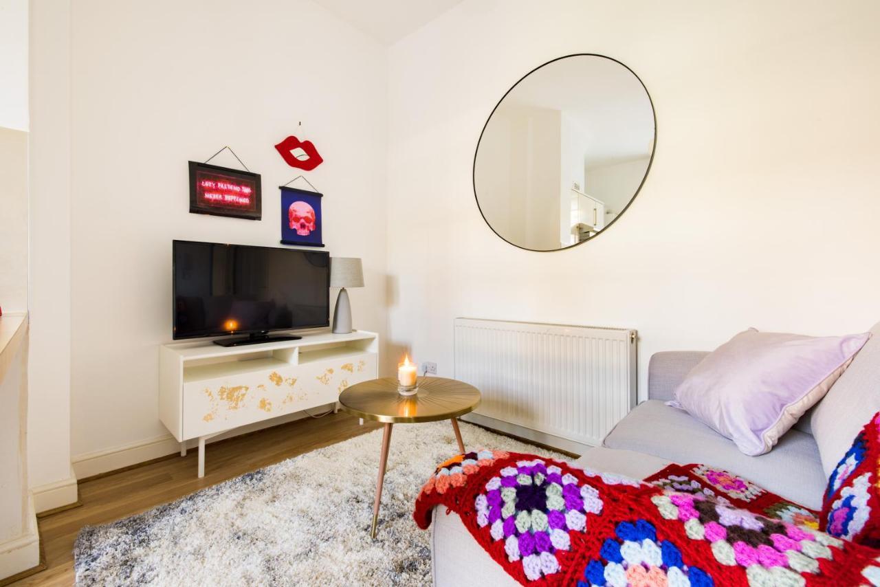 Mornington Crescent Apartment London Exterior photo