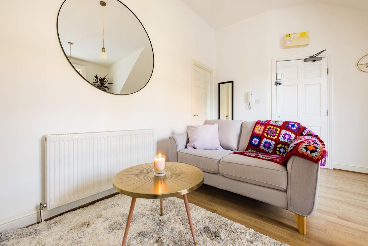 Mornington Crescent Apartment London Exterior photo